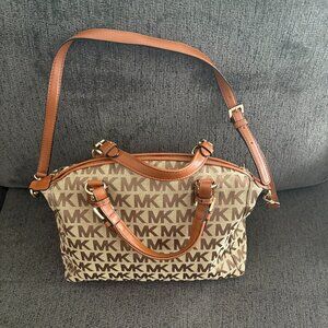 AUTHENTIC MICHAEL KORS HANDBAG